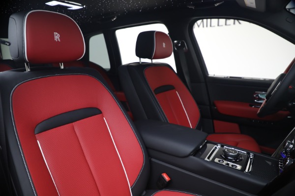 New 2027 Rolls-Royce Black Badge Cullinan for sale $569,350 at Alfa Romeo of Greenwich in Greenwich CT 06830 20