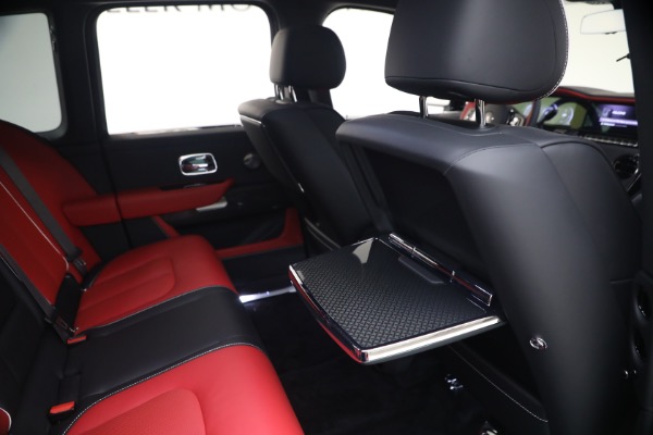 New 2027 Rolls-Royce Black Badge Cullinan for sale $569,350 at Alfa Romeo of Greenwich in Greenwich CT 06830 21