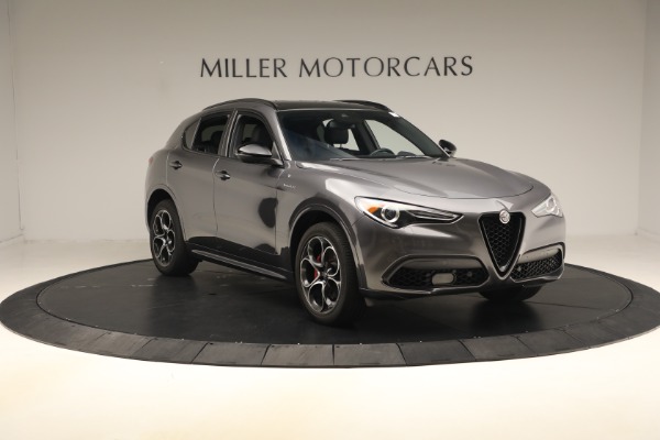 Used 2023 Alfa Romeo Stelvio Veloce for sale $34,900 at Alfa Romeo of Greenwich in Greenwich CT 06830 11