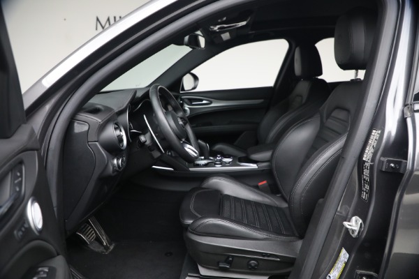 Used 2023 Alfa Romeo Stelvio Veloce for sale $34,900 at Alfa Romeo of Greenwich in Greenwich CT 06830 13