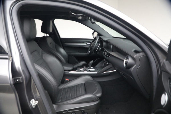Used 2023 Alfa Romeo Stelvio Veloce for sale $34,900 at Alfa Romeo of Greenwich in Greenwich CT 06830 14