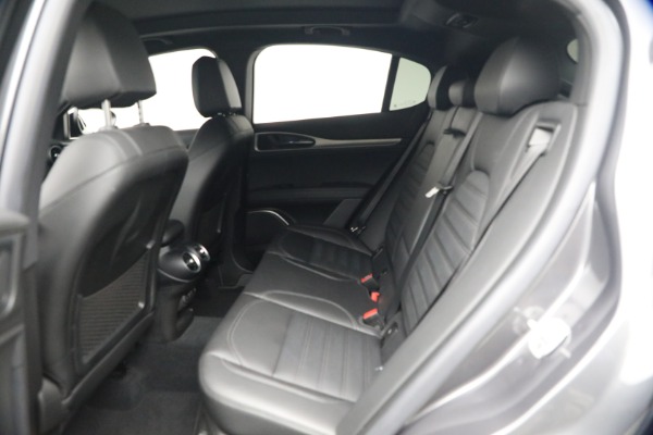 Used 2023 Alfa Romeo Stelvio Veloce for sale $34,900 at Alfa Romeo of Greenwich in Greenwich CT 06830 17