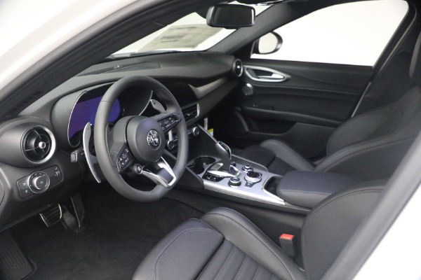 New 2026 Alfa Romeo Giulia Veloce for sale $57,670 at Alfa Romeo of Greenwich in Greenwich CT 06830 20