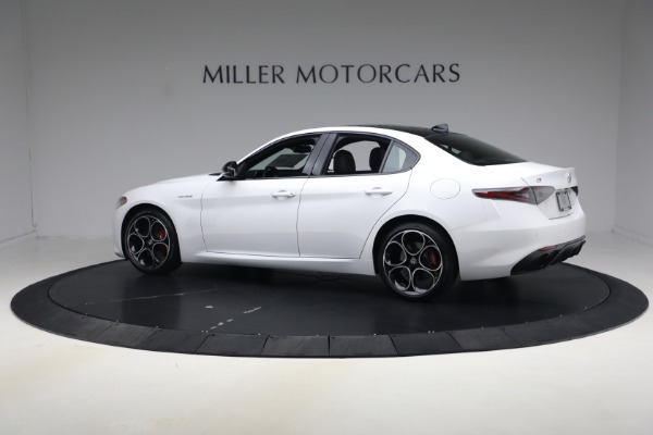 New 2026 Alfa Romeo Giulia Veloce for sale $57,670 at Alfa Romeo of Greenwich in Greenwich CT 06830 5