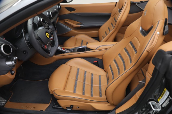Used 2022 Ferrari Portofino M for sale $289,900 at Alfa Romeo of Greenwich in Greenwich CT 06830 15