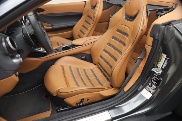 Used 2022 Ferrari Portofino M for sale $289,900 at Alfa Romeo of Greenwich in Greenwich CT 06830 16
