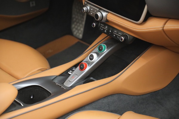 Used 2022 Ferrari Portofino M for sale $289,900 at Alfa Romeo of Greenwich in Greenwich CT 06830 22