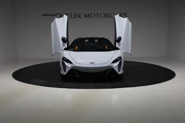 New 2026 McLaren Artura Spider Vision for sale $337,400 at Alfa Romeo of Greenwich in Greenwich CT 06830 12