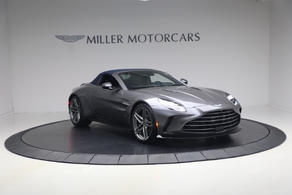New 2026 Aston Martin Vantage S Roadster for sale $277,680 at Alfa Romeo of Greenwich in Greenwich CT 06830 20