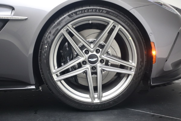 New 2026 Aston Martin Vantage S Roadster for sale $277,680 at Alfa Romeo of Greenwich in Greenwich CT 06830 27
