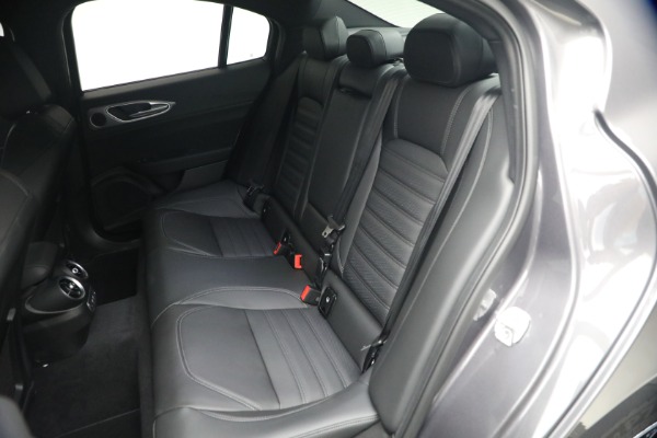 New 2026 Alfa Romeo Giulia Veloce for sale $55,815 at Alfa Romeo of Greenwich in Greenwich CT 06830 20