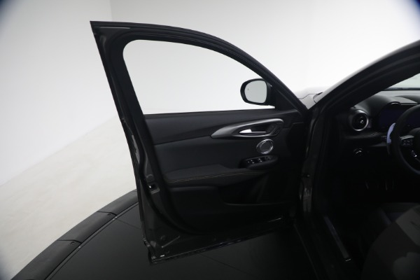 New 2026 Alfa Romeo Tonale Veloce for sale $50,035 at Alfa Romeo of Greenwich in Greenwich CT 06830 23