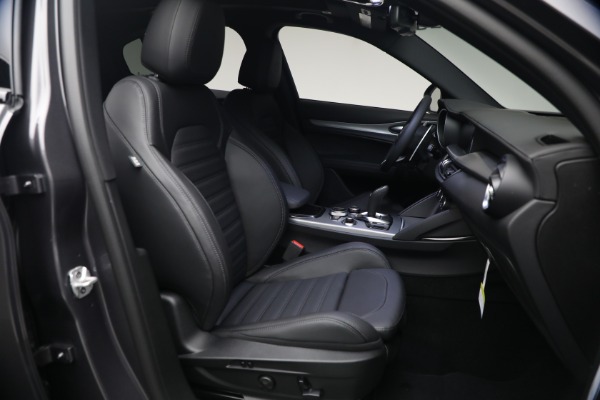 New 2026 Alfa Romeo Stelvio Veloce for sale $61,965 at Alfa Romeo of Greenwich in Greenwich CT 06830 14