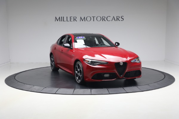 Used 2023 Alfa Romeo Giulia Veloce for sale $33,900 at Alfa Romeo of Greenwich in Greenwich CT 06830 11