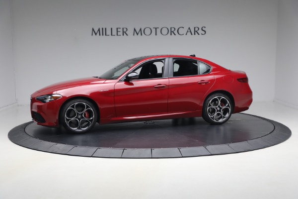 Used 2023 Alfa Romeo Giulia Veloce for sale $33,900 at Alfa Romeo of Greenwich in Greenwich CT 06830 2