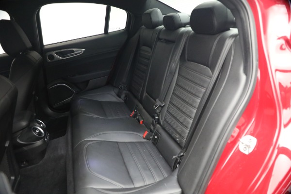 Used 2023 Alfa Romeo Giulia Veloce for sale $33,900 at Alfa Romeo of Greenwich in Greenwich CT 06830 20