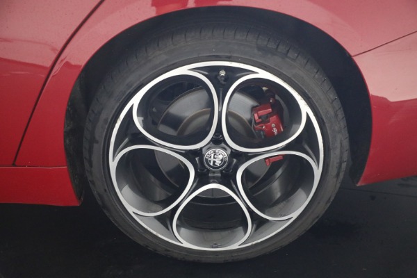 Used 2023 Alfa Romeo Giulia Veloce for sale $33,900 at Alfa Romeo of Greenwich in Greenwich CT 06830 23