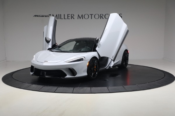 Used 2025 McLaren GTS Performance for sale $189,900 at Alfa Romeo of Greenwich in Greenwich CT 06830 12