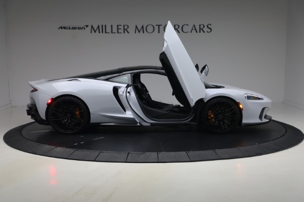 Used 2025 McLaren GTS Performance for sale $189,900 at Alfa Romeo of Greenwich in Greenwich CT 06830 17