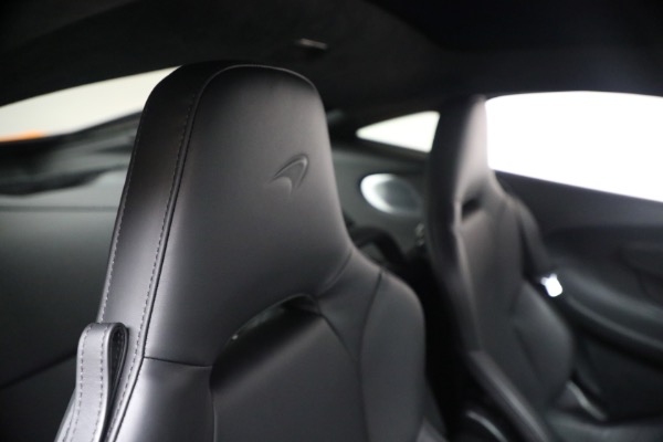 Used 2023 McLaren GT for sale $166,900 at Alfa Romeo of Greenwich in Greenwich CT 06830 25