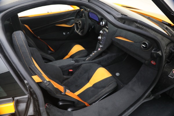 Used 2021 McLaren 720S Le Mans for sale Call for price at Alfa Romeo of Greenwich in Greenwich CT 06830 25