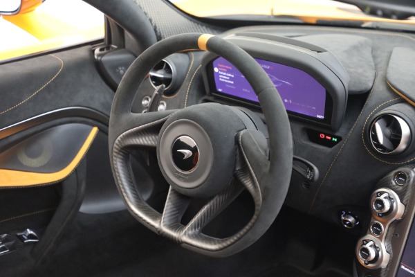 Used 2021 McLaren 720S Le Mans for sale Call for price at Alfa Romeo of Greenwich in Greenwich CT 06830 26