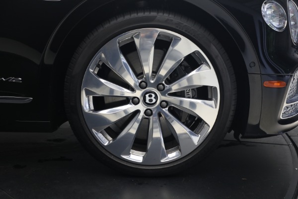 Used 2022 Bentley Flying Spur W12 for sale $195,900 at Alfa Romeo of Greenwich in Greenwich CT 06830 17