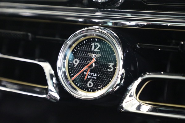 Used 2022 Bentley Flying Spur W12 for sale $195,900 at Alfa Romeo of Greenwich in Greenwich CT 06830 25