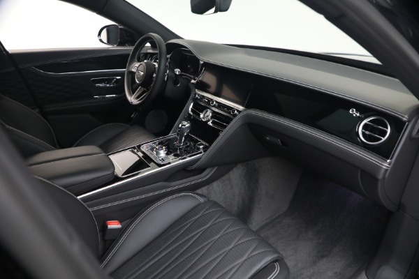 Used 2022 Bentley Flying Spur W12 for sale $195,900 at Alfa Romeo of Greenwich in Greenwich CT 06830 26