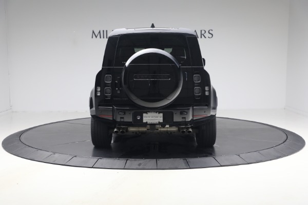 Used 2024 Land Rover Defender 110 V8 P525 for sale $84,900 at Alfa Romeo of Greenwich in Greenwich CT 06830 6