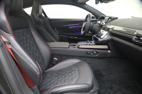 Used 2026 Aston Martin Vanquish for sale $455,900 at Alfa Romeo of Greenwich in Greenwich CT 06830 18