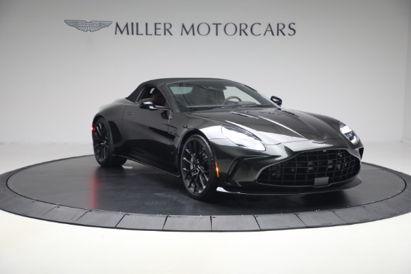 New 2026 Aston Martin Vantage S Roadster for sale $263,900 at Alfa Romeo of Greenwich in Greenwich CT 06830 23