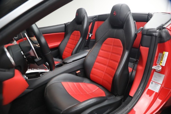 Used 2017 Ferrari California T for sale $163,900 at Alfa Romeo of Greenwich in Greenwich CT 06830 14