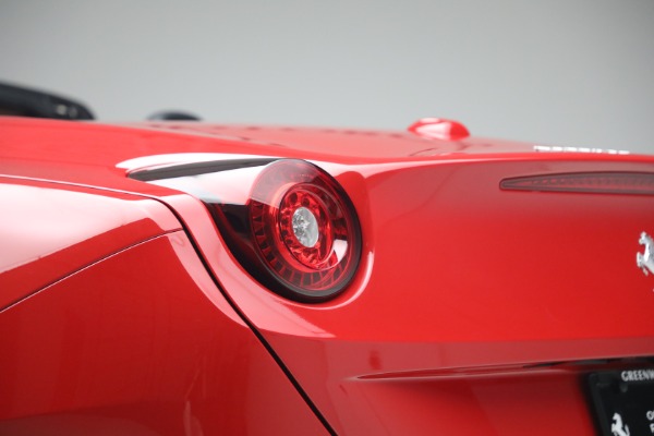 Used 2017 Ferrari California T for sale $163,900 at Alfa Romeo of Greenwich in Greenwich CT 06830 24