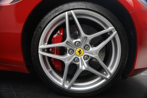 Used 2017 Ferrari California T for sale $163,900 at Alfa Romeo of Greenwich in Greenwich CT 06830 26
