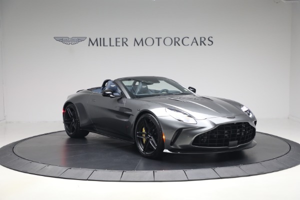 New 2026 Aston Martin Vantage S Roadster for sale $295,000 at Alfa Romeo of Greenwich in Greenwich CT 06830 11