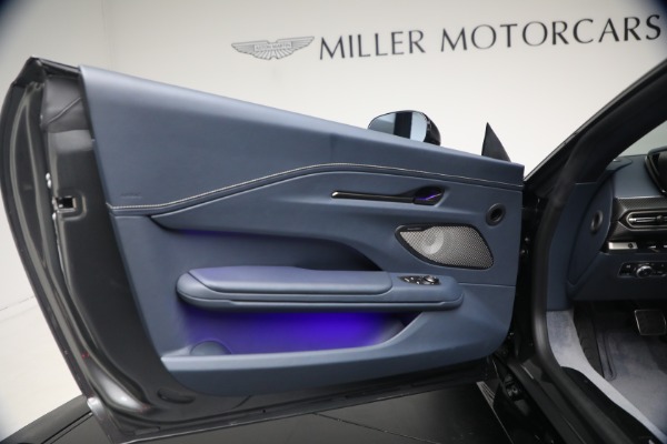 New 2026 Aston Martin Vantage S Roadster for sale $295,000 at Alfa Romeo of Greenwich in Greenwich CT 06830 28