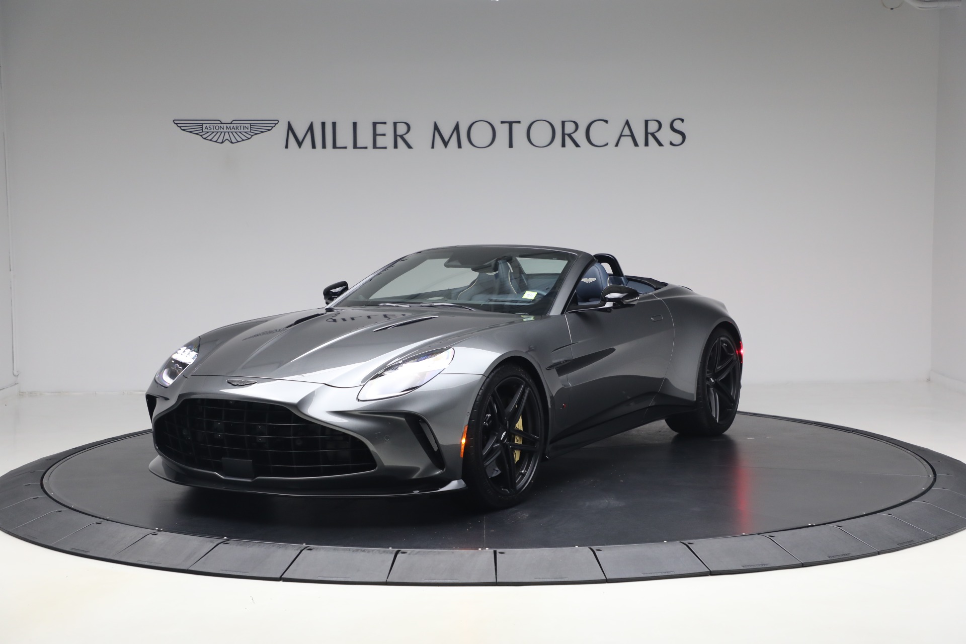 New 2026 Aston Martin Vantage S Roadster for sale $295,000 at Alfa Romeo of Greenwich in Greenwich CT 06830 1