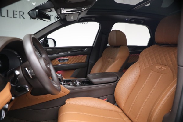 Used 2021 Bentley Bentayga Speed for sale $139,900 at Alfa Romeo of Greenwich in Greenwich CT 06830 21
