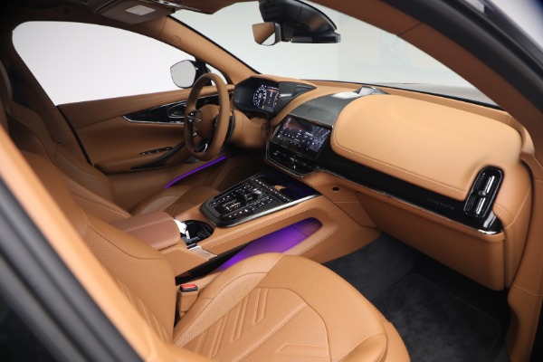 New 2026 Aston Martin DBX S for sale $289,900 at Alfa Romeo of Greenwich in Greenwich CT 06830 21