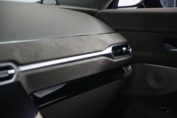 New 2026 Aston Martin Vantage S for sale $257,880 at Alfa Romeo of Greenwich in Greenwich CT 06830 18