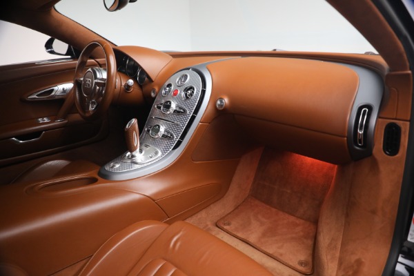 Used 2006 Bugatti Veyron 16.4 for sale Call for price at Alfa Romeo of Greenwich in Greenwich CT 06830 18