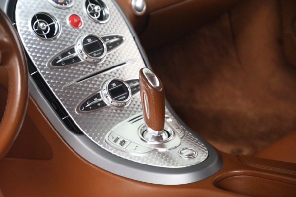 Used 2006 Bugatti Veyron 16.4 for sale Call for price at Alfa Romeo of Greenwich in Greenwich CT 06830 19