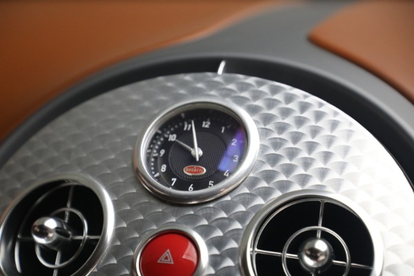 Used 2006 Bugatti Veyron 16.4 for sale Call for price at Alfa Romeo of Greenwich in Greenwich CT 06830 20