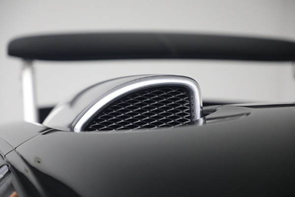 Used 2006 Bugatti Veyron 16.4 for sale Call for price at Alfa Romeo of Greenwich in Greenwich CT 06830 27