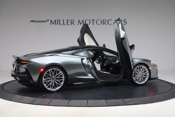New 2027 McLaren GTS TechLux for sale $253,900 at Alfa Romeo of Greenwich in Greenwich CT 06830 21