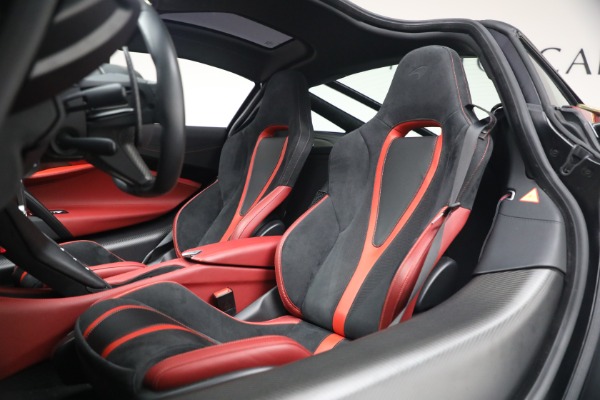 Used 2019 McLaren 720S Performance for sale Call for price at Alfa Romeo of Greenwich in Greenwich CT 06830 20