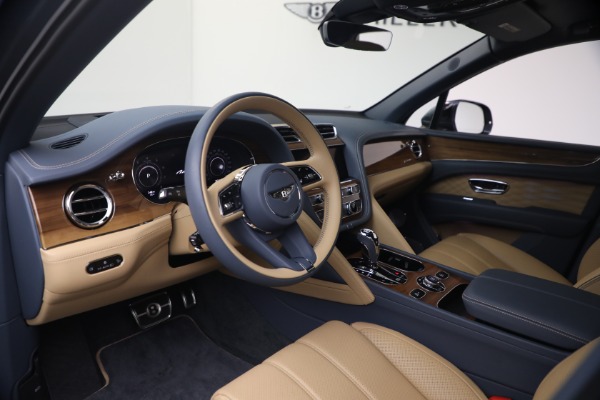 Used 2026 Bentley Bentayga EWB Azure V8 for sale $279,900 at Alfa Romeo of Greenwich in Greenwich CT 06830 18