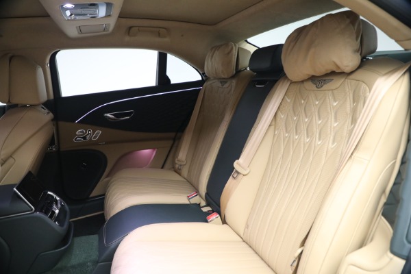 New 2027 Bentley Flying Spur Azure for sale $363,300 at Alfa Romeo of Greenwich in Greenwich CT 06830 22