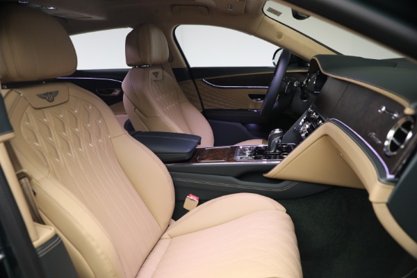 New 2027 Bentley Flying Spur Azure for sale $363,300 at Alfa Romeo of Greenwich in Greenwich CT 06830 27